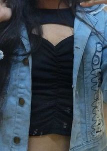 BLACK CROP TOP