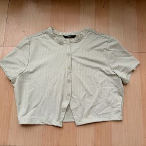 Ribbed Cropped Button-Up Top