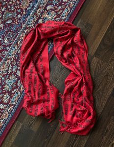 Vetements scarf