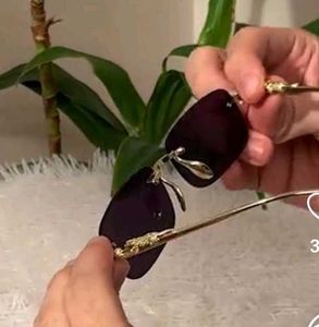 Stylish Rimless Sunglasses