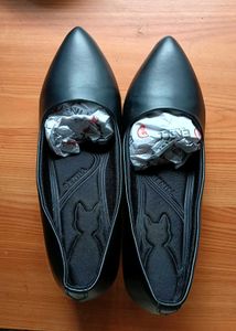 Stylish Black Block Heel Pumps