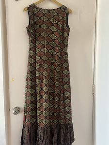 Beautiful Printed Sleeveless Ethnic Gown