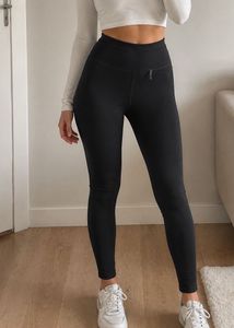 Black High-Waisted Leggings with Zipper Detail