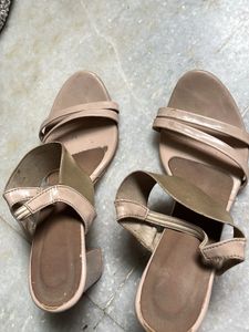 Stylish Beige &amp; Gold Sandals