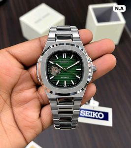 Seiko Automatic – Gold Tone ✨ Elegant white dial w