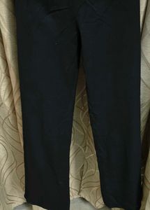 Chic Black low-Waisted Pants