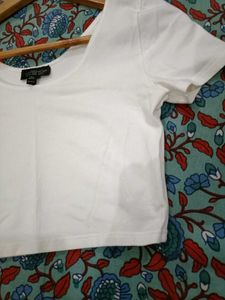 White comfy top(FIXED PRICE)