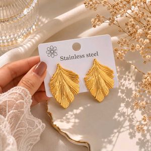Elegant Gold Leaf Earrings