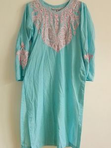 a suit with famous kashmiri arii kami🧷📌