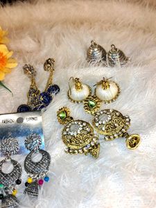 🎉COMBO OF 5 EARRINGS🎉