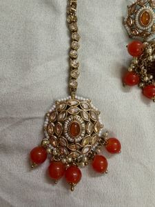 Elegant Indian Jewelry Set with mangtika