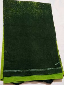 Green Graphic Print T-Shirt