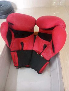 Red Boxing Gloves from Decathlon