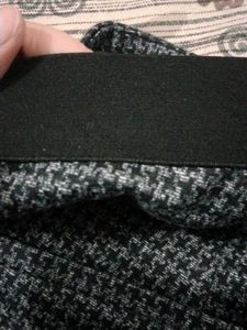 Chic Houndstooth Trousers