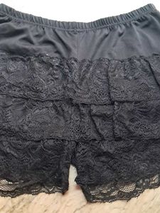 laces padded  corset top n short  combo