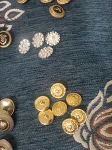 Decorative Designer Buttons Set to gold and silver