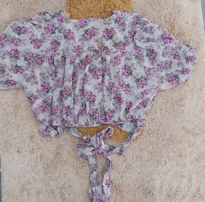 Floral Print Sheer Puff Sleeve Top