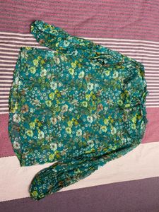 Floral Print Flowy Top