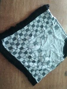 Chic Black and White Poncho
