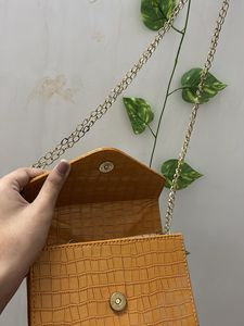 Trendy Sling Bag For Women👜