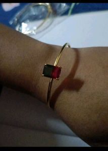 Chic Dual-Color Stone Bangle