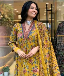 Beautiful Yellow Floral Kurta Set