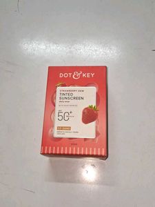 Dot & Key Strawberry Dew Tinted Sunscreen