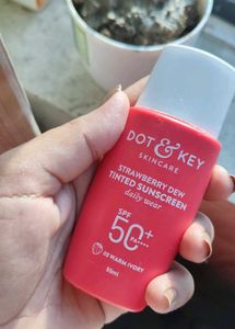 Dot & Key Tinted Sunscreen SPF 50+