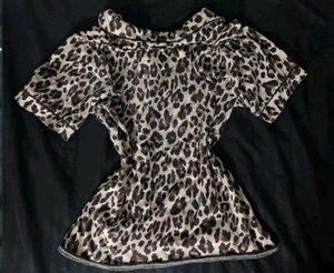 ♡‧₊˚🐆 ‹3 Leopard Print Button-Up Top