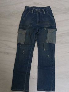 Unique Pocket Detail Denim Jeans