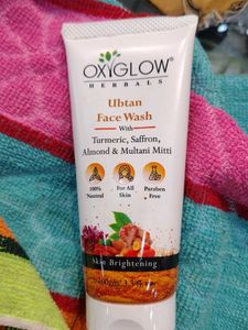 Oxyglow Ubtan Face Wash