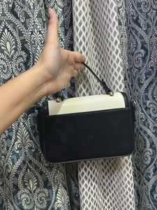 Chic Two-Tone Handbag