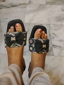 Stylish Bow Flip-Flops for Women