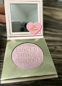 Too Faced Cheek Popper Blushing Highlighter