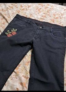 2 Cute Green Top 💚and floral black denim👖