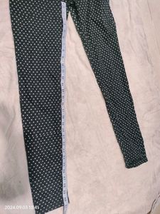 Women Skinny Fit White, Black Cotton Blend Trouser