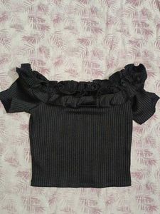 Black Off-the-Shoulder Ruffle Crop Top