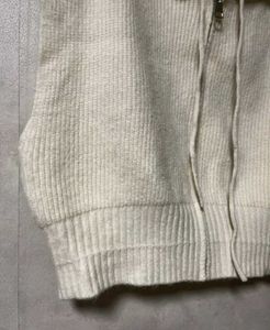 Cream Knit Cropped Hoodie Vest