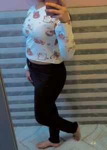 Cute Graphic Print Long Sleeve Top size 30/32 fitt