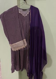 Elegant Purple Chevron Kurta Set with Dupatta