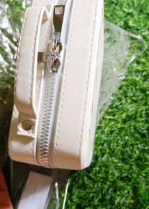 Clinique mini Makeup Bag