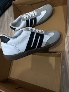 Stylish White &amp; Grey Sneakers