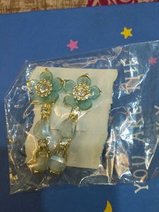 Flower Drop clips  (Set of 2)