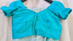 Elegant Teal Saree with Matching Blouse