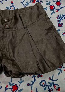 Sparkly High-Waisted balloon Shorts