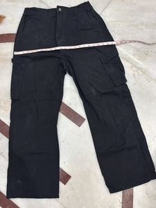 Black Cargo Pants with seven pockets!