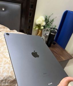 Apple iPad Air 4th Gen (256GB)