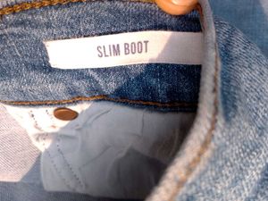 Wrangler Light Wash bootcut Denim Jeans