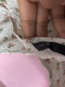 Charming Floral Print Crop Top