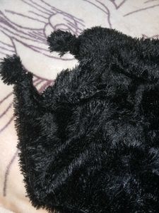 Black Solid Puff Stole